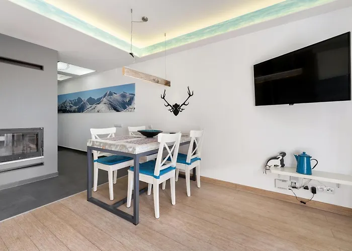 Scandinavia Apartamento *