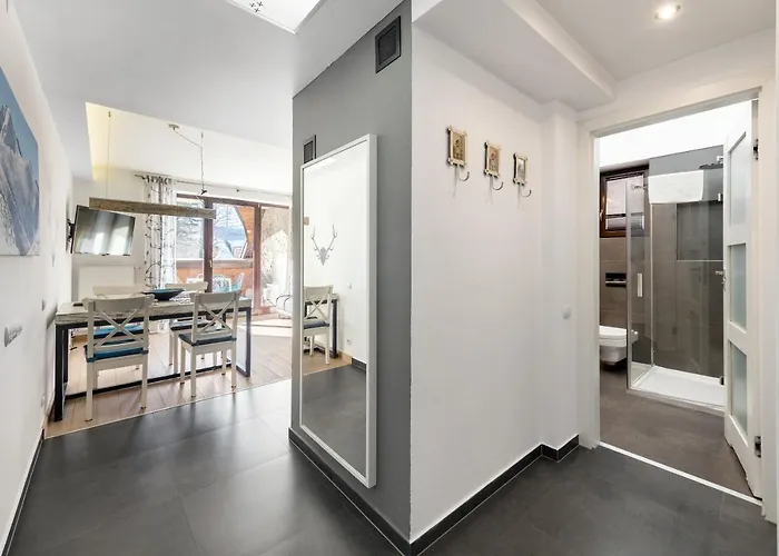 Scandinavia * זקופאנה